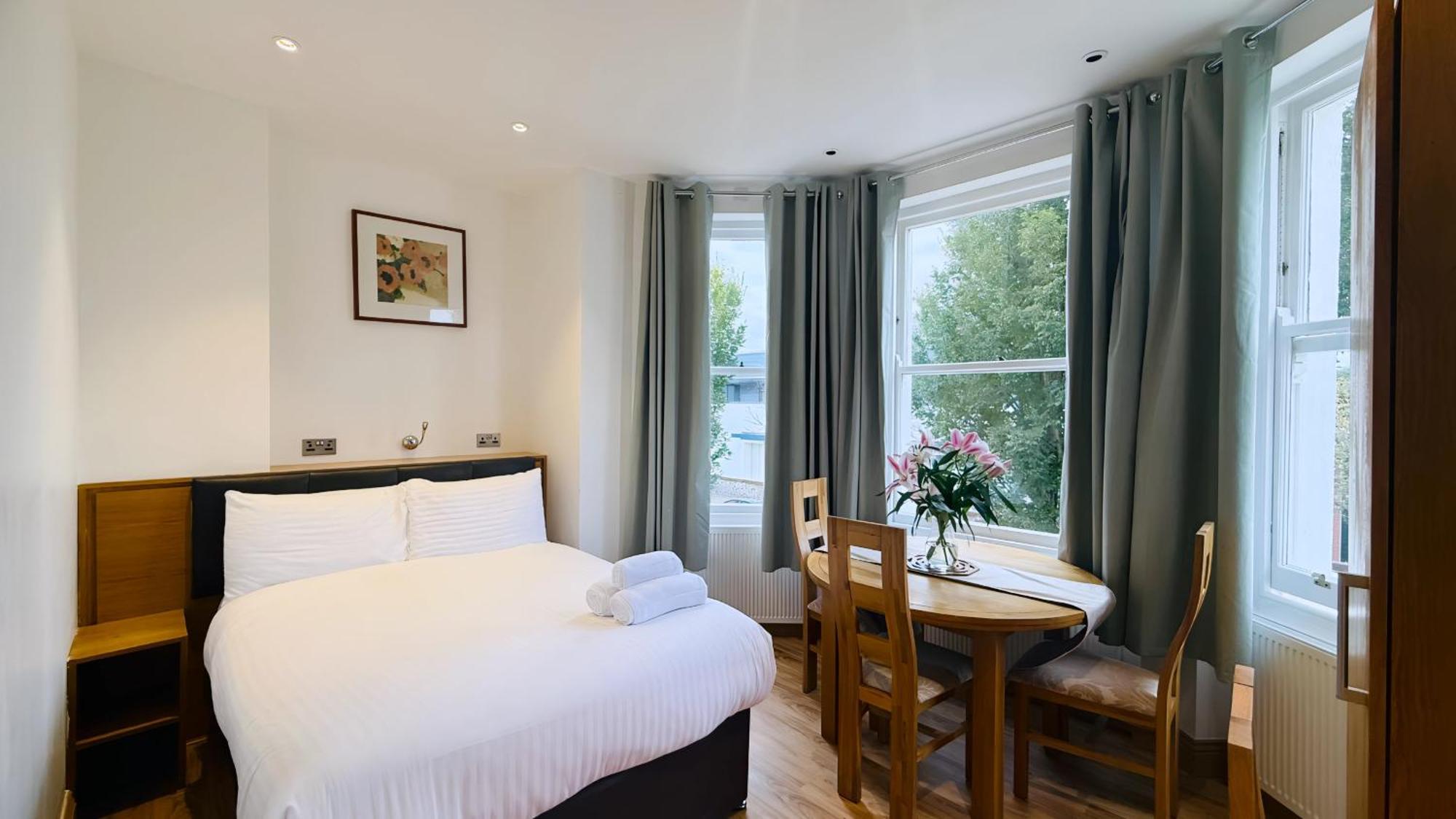 Osborne Aparthotel Eastbourne Eksteriør billede