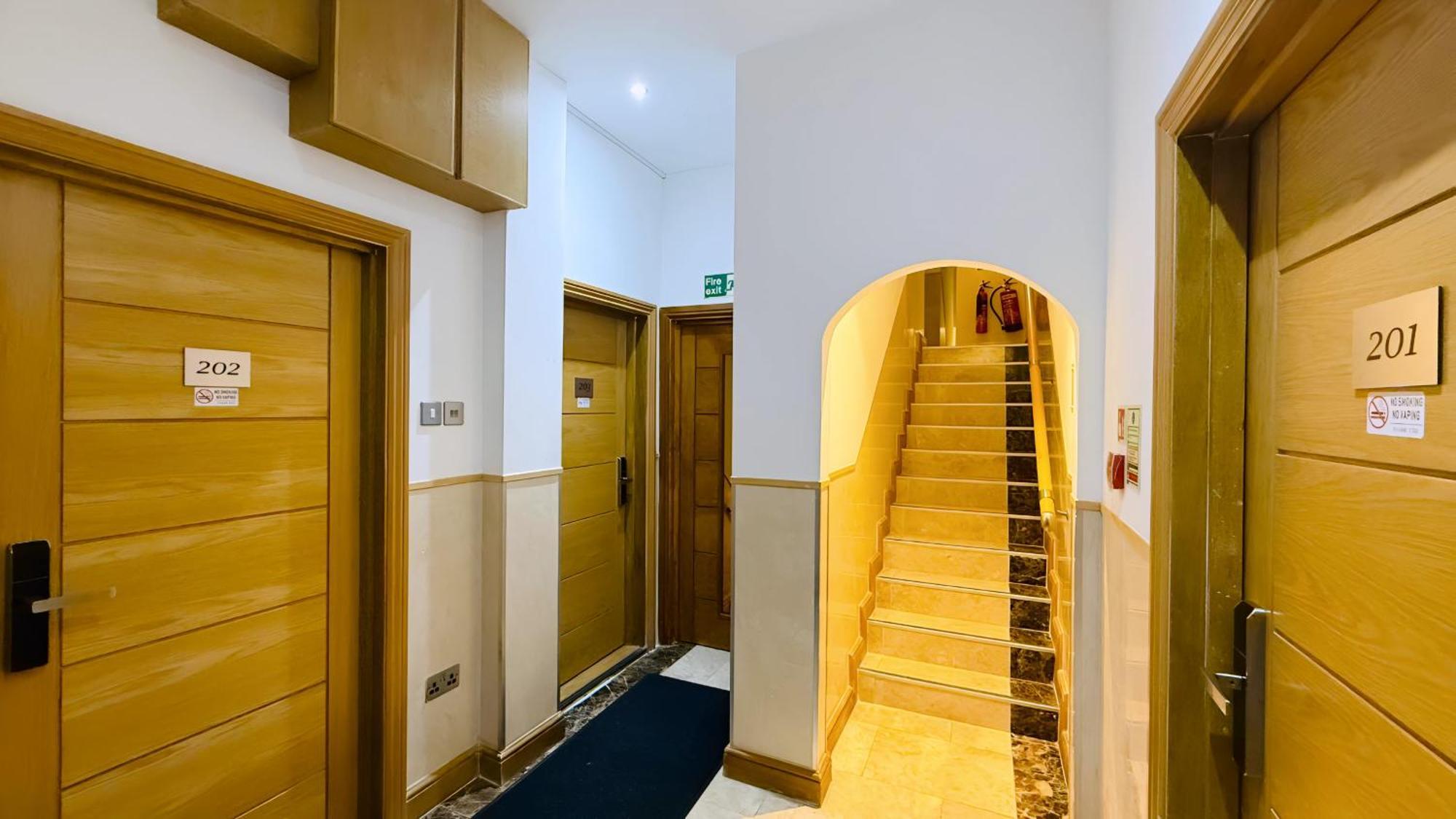 Osborne Aparthotel Eastbourne Eksteriør billede
