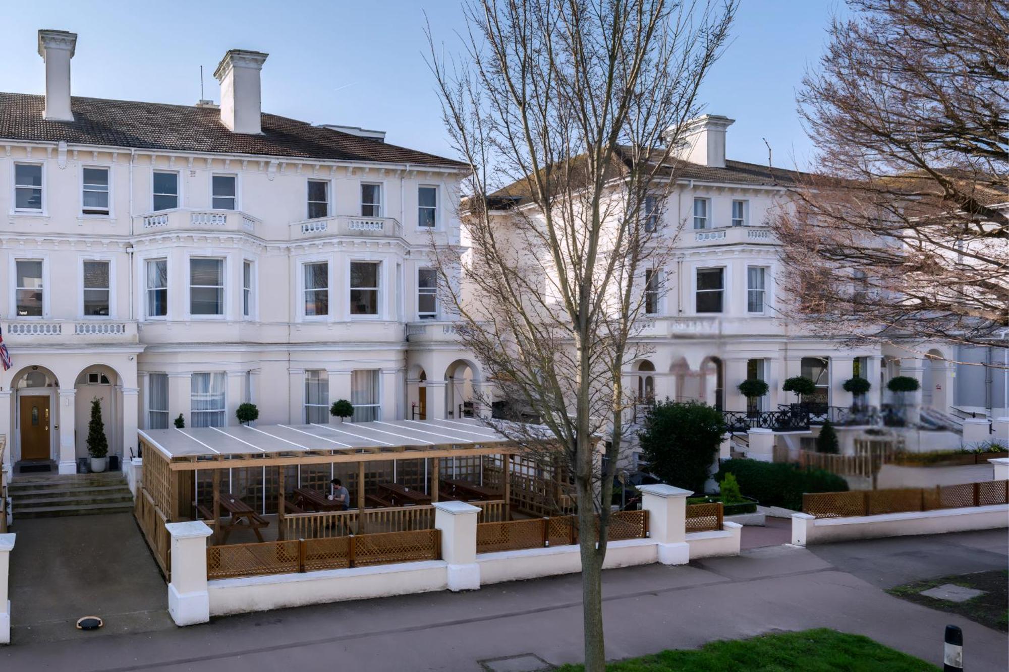 Osborne Aparthotel Eastbourne Eksteriør billede
