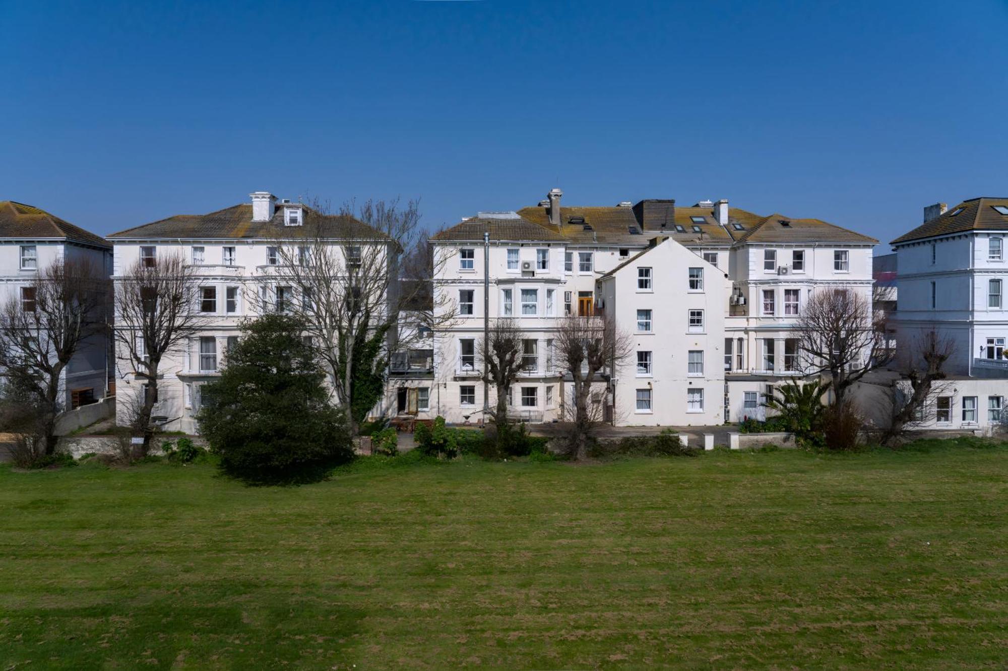 Osborne Aparthotel Eastbourne Eksteriør billede